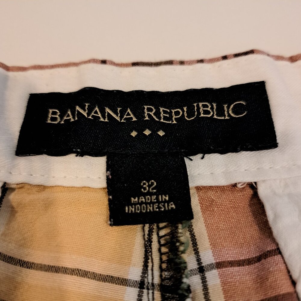 Banana Republic Men's 32x9.5 Flat Front 100% Cotton Plaid Shorts - Picture 2 of 14